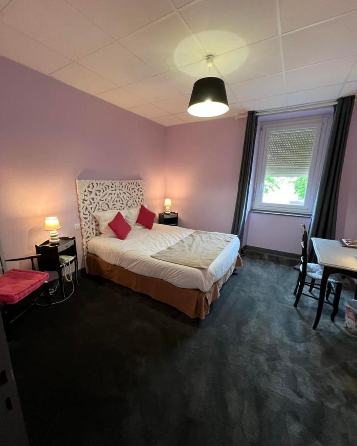 Logis Hotel-Restaurant Les Voyageurs La Coquille Zewnętrze zdjęcie