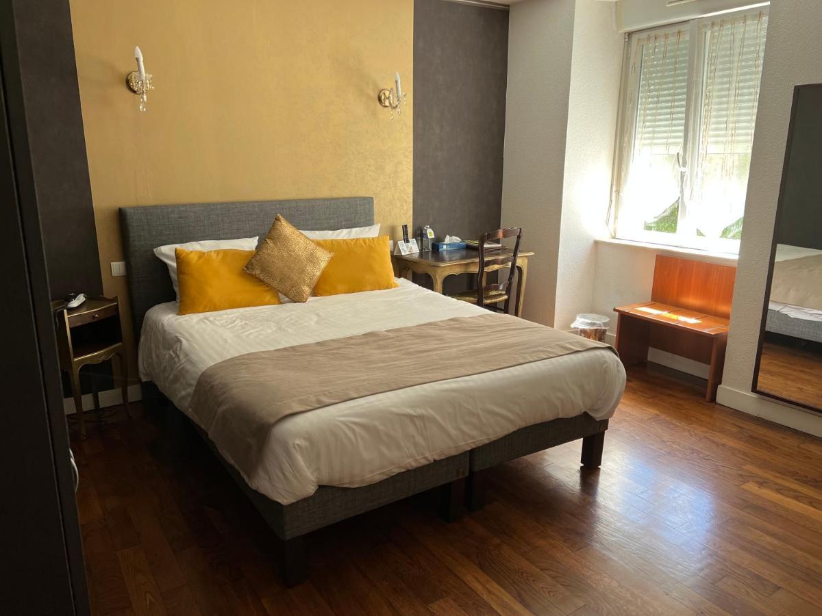 Logis Hotel-Restaurant Les Voyageurs La Coquille Zewnętrze zdjęcie