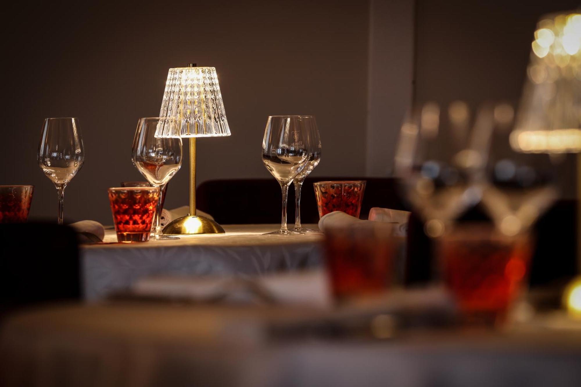 Logis Hotel-Restaurant Les Voyageurs La Coquille Zewnętrze zdjęcie
