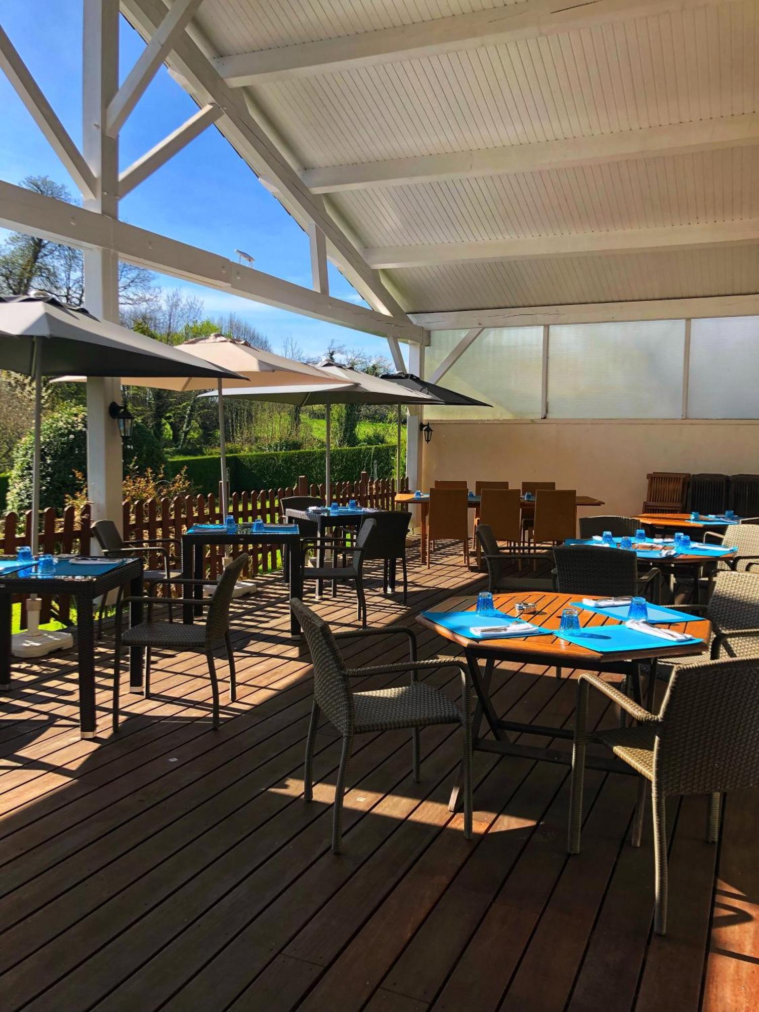 Logis Hotel-Restaurant Les Voyageurs La Coquille Zewnętrze zdjęcie