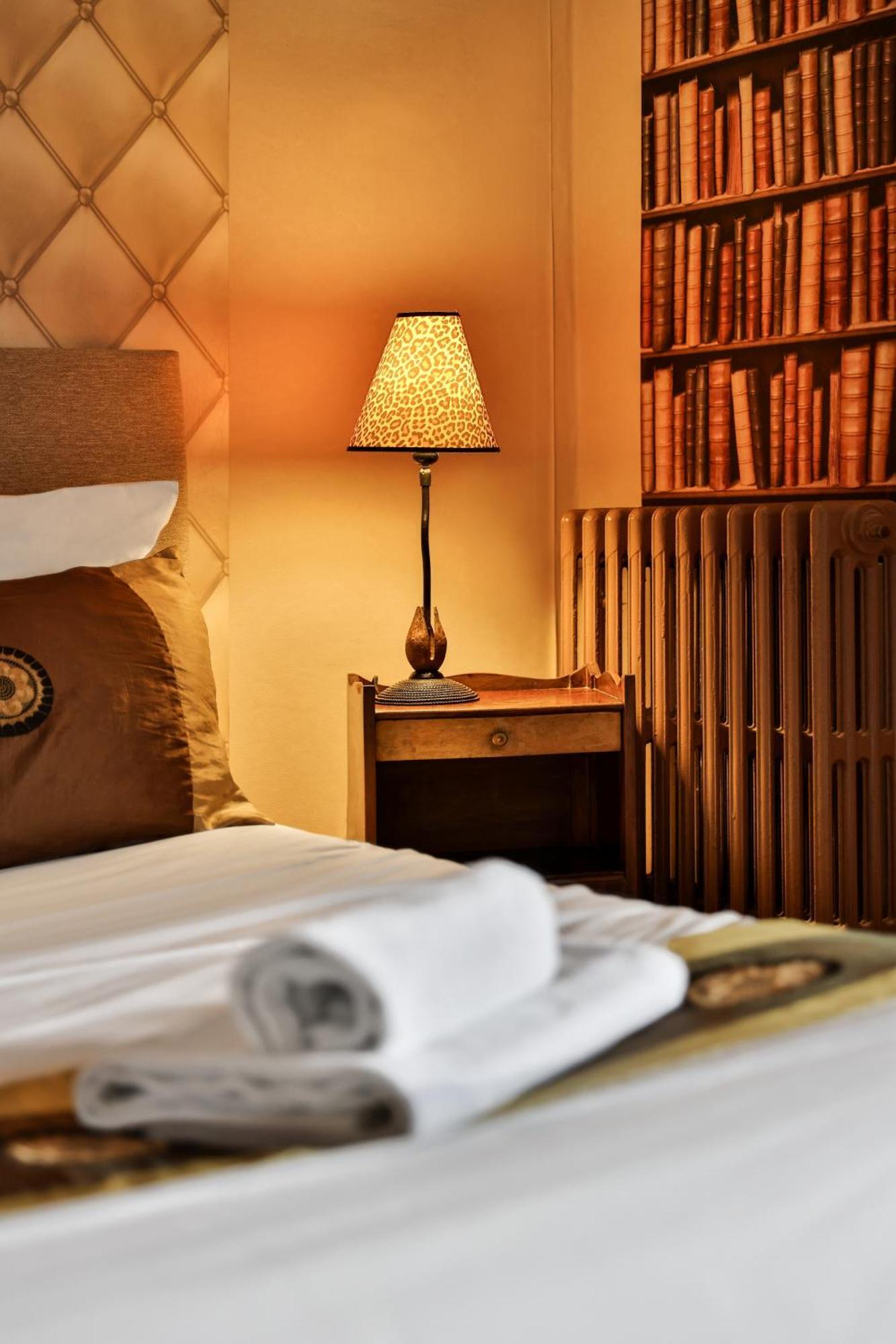 Logis Hotel-Restaurant Les Voyageurs La Coquille Zewnętrze zdjęcie