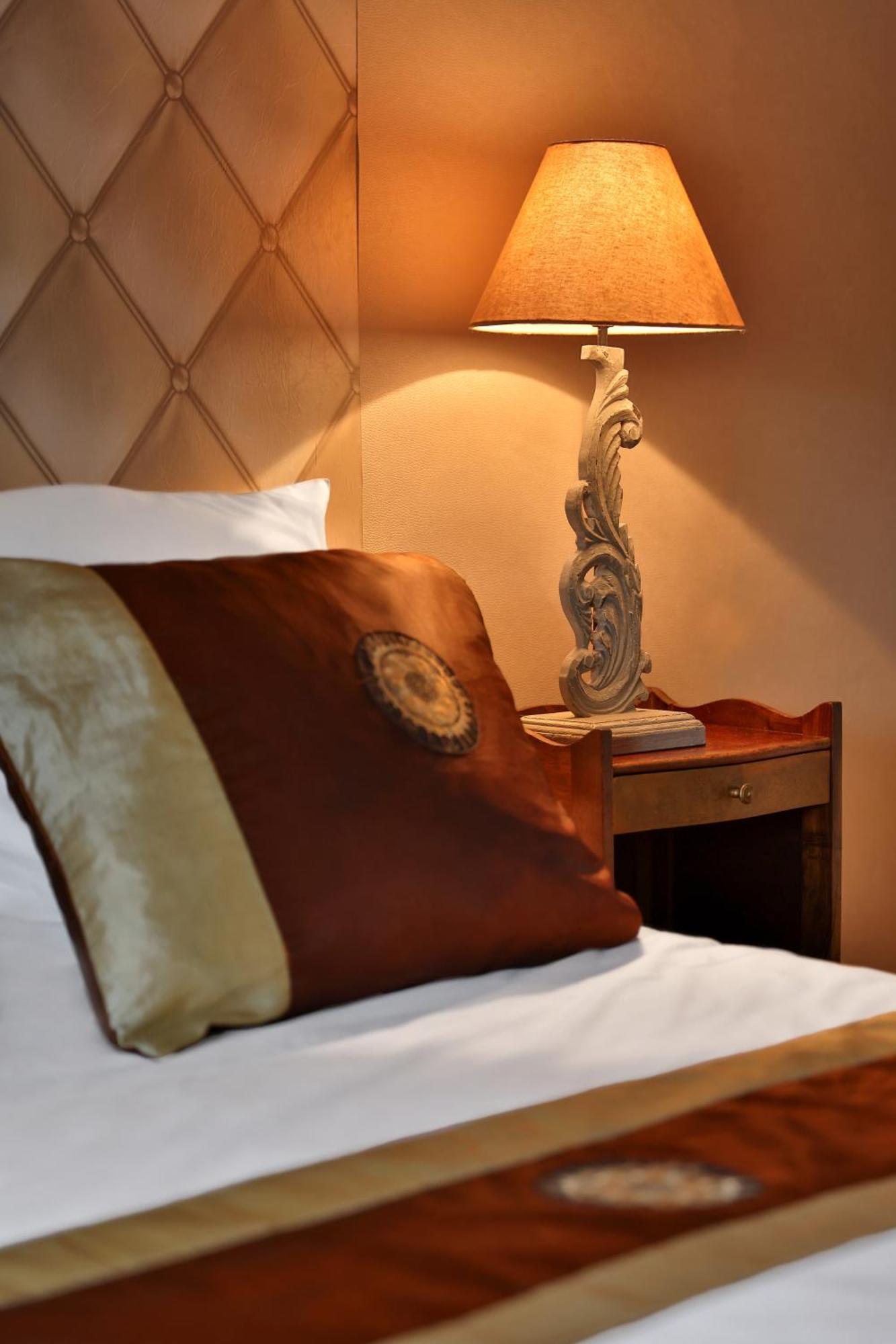 Logis Hotel-Restaurant Les Voyageurs La Coquille Zewnętrze zdjęcie