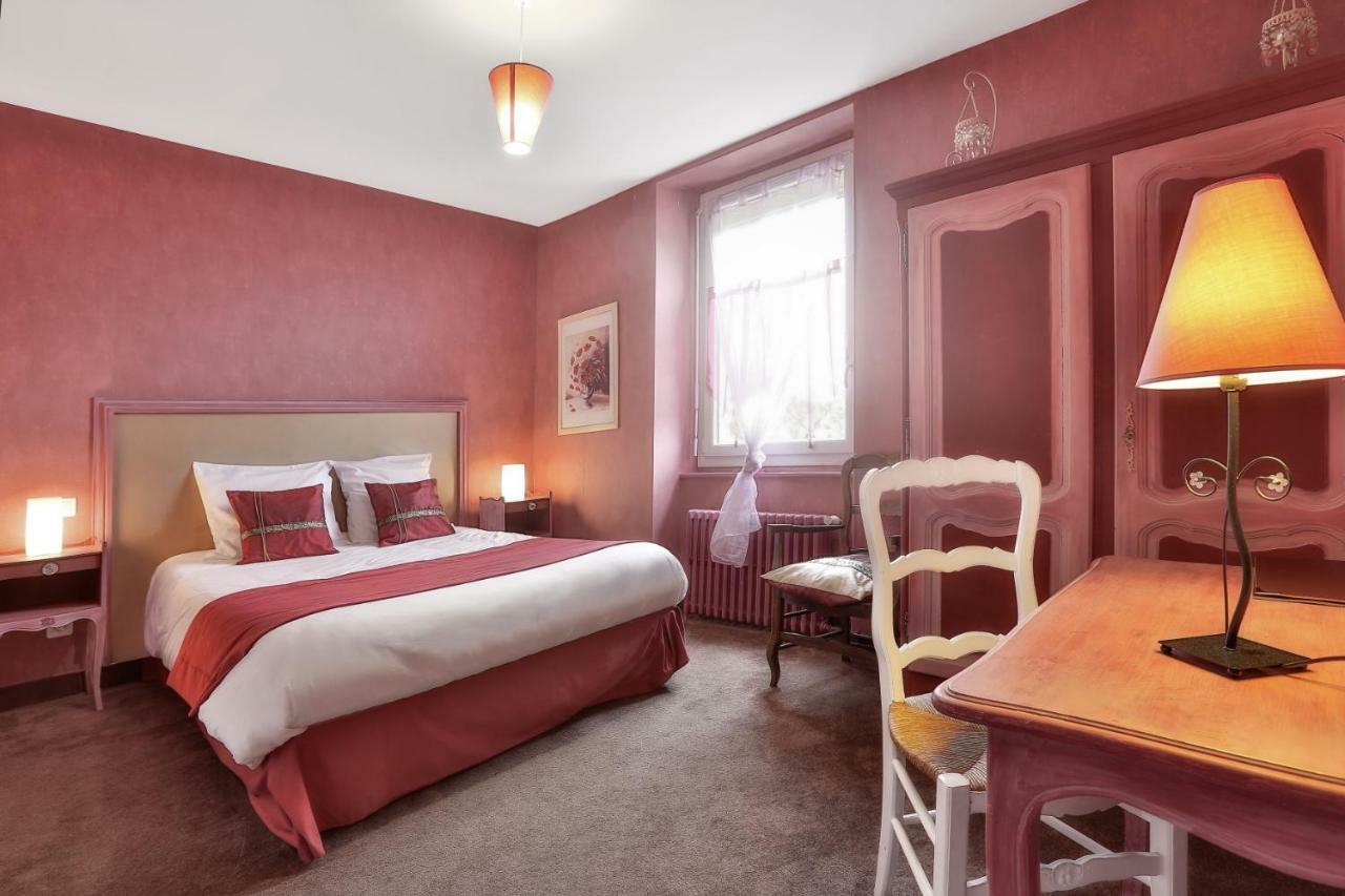 Logis Hotel-Restaurant Les Voyageurs La Coquille Zewnętrze zdjęcie
